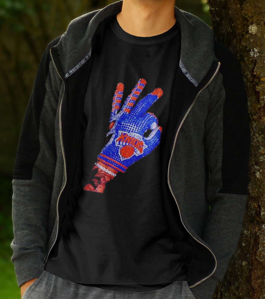 New York Knicks NBA Frenchoo Basketball Fan Glove T-Shirt