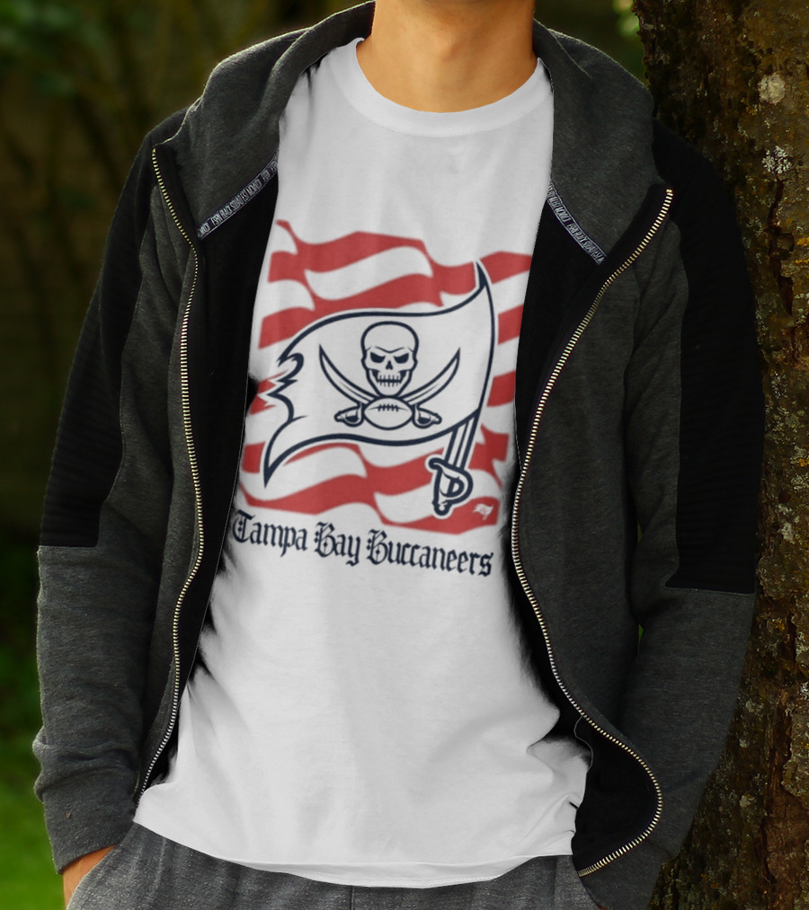 Tampa Bay Buccaneers Flag Skull And Cross Swords T-Shirt