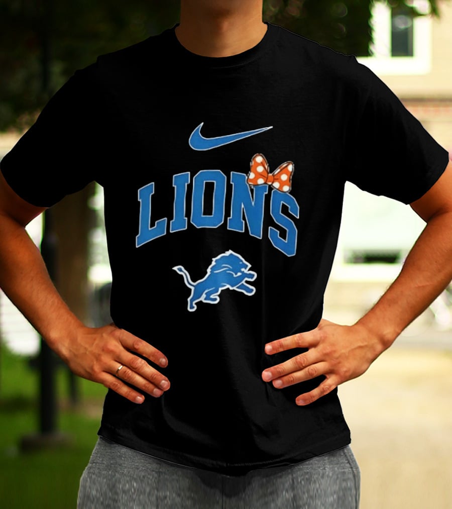 Detroit Lions Boo To You Fa Boo Lous Rugby Sports Team Halloween Bow T-Shirt