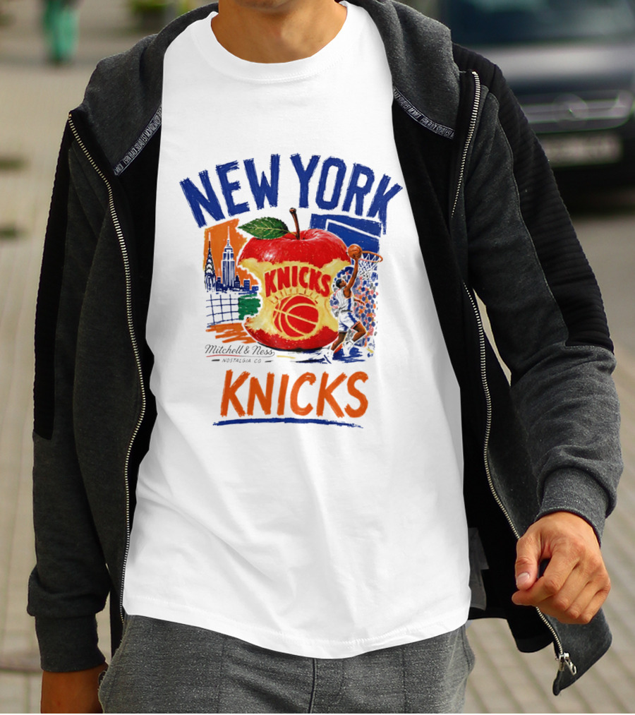New York Knicks Mitchell & Ness Nostalgia Co Concrete Apple Basketball Scene T-Shirt