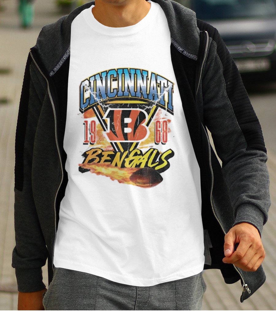 Cincinnati Bengals 1968 Flaming Football Vintage NFL T-Shirt