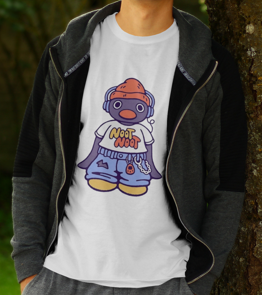 Noot Noot Pingu Penguin With Headphones And Beanie T-Shirt
