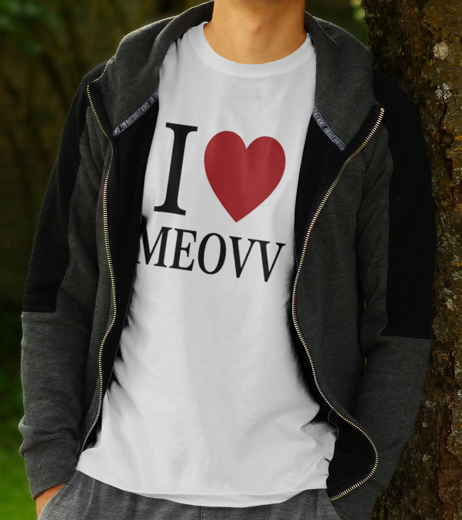 I Heart Meovv T-Shirt