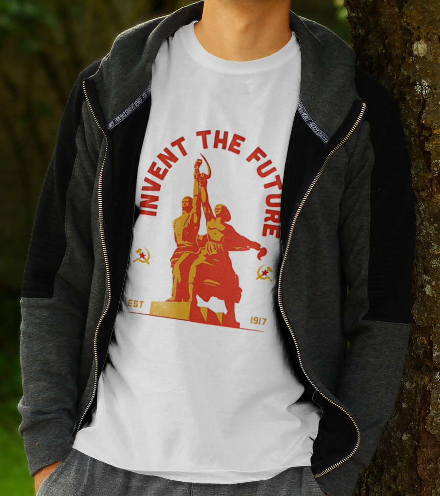 Invent The Future Est 1917 Worker And Kolkhoz Woman Statue T-Shirt