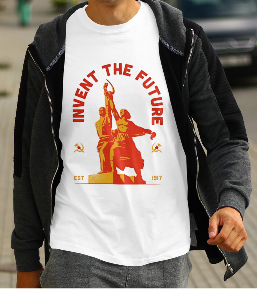Invent The Future Est 1917 Worker And Kolkhoz Woman Statue T-Shirt