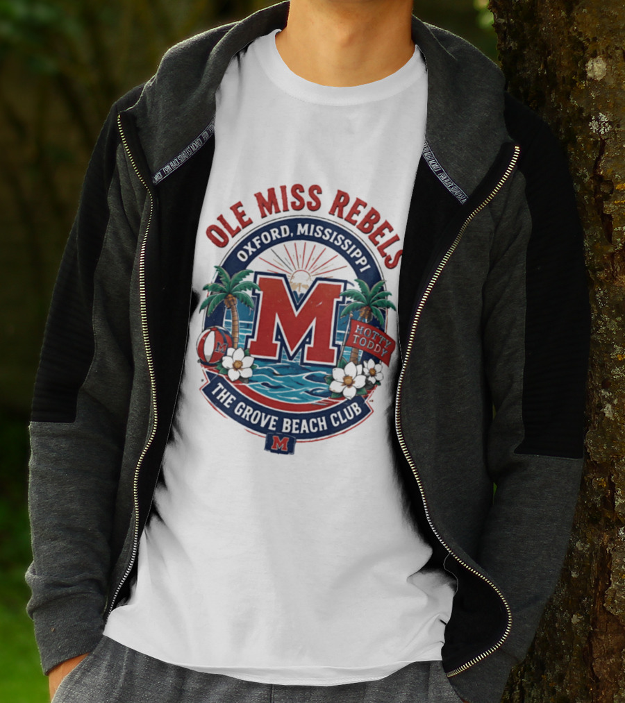 Ole Miss Rebels Oxford Mississippi The Grove Beach Club Hotty Toddy M T-Shirt