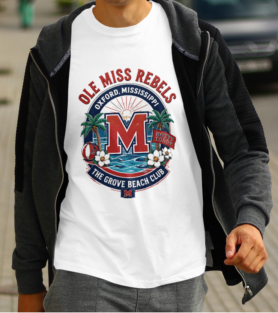 Ole Miss Rebels Oxford Mississippi The Grove Beach Club Hotty Toddy M T-Shirt