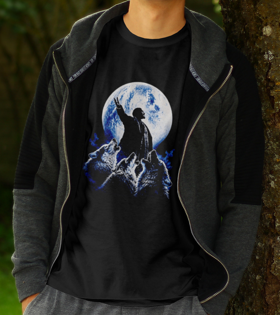 Vladimir Lenin Moon Wolves Howling Speaker T-Shirt