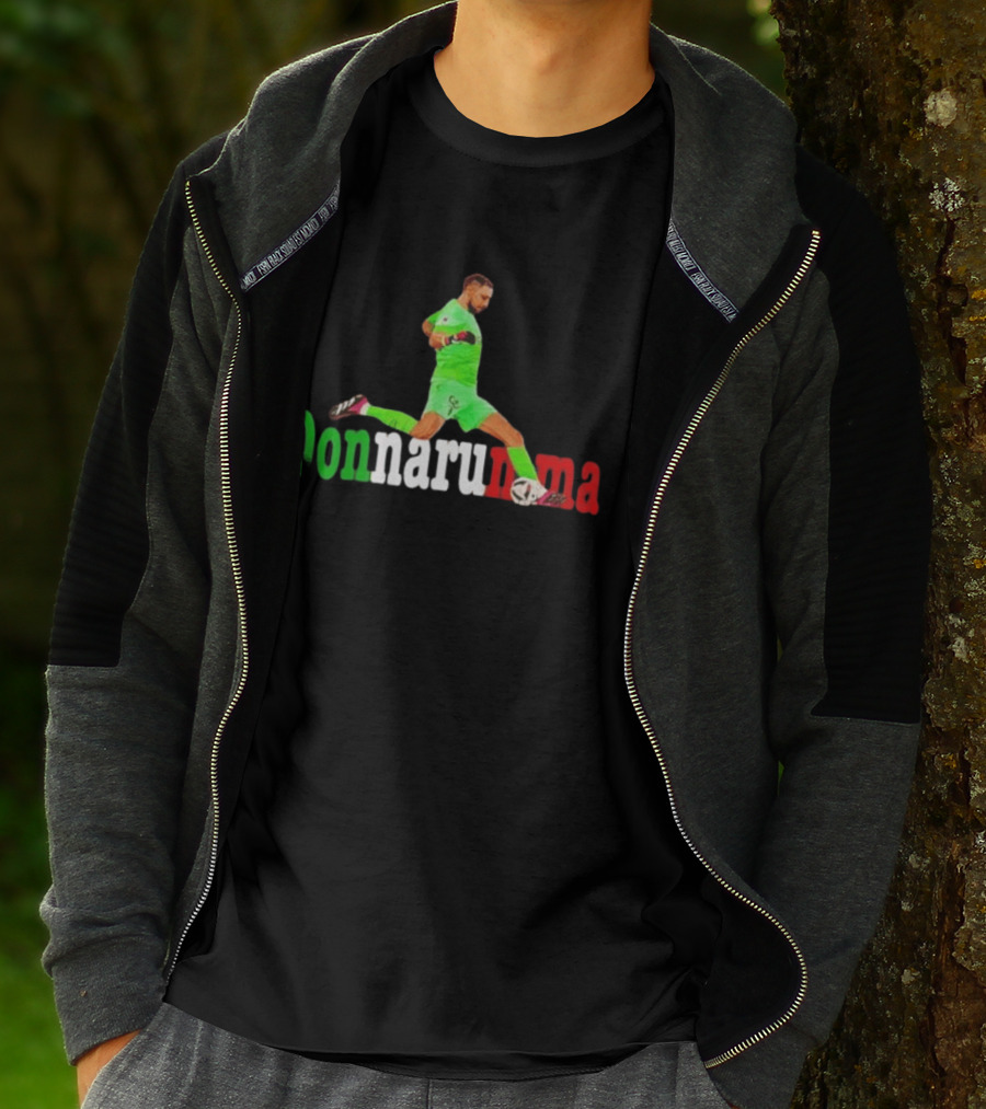 Donnarumma Italian Goalkeeper Action Pose Football Soccer T-Shirt