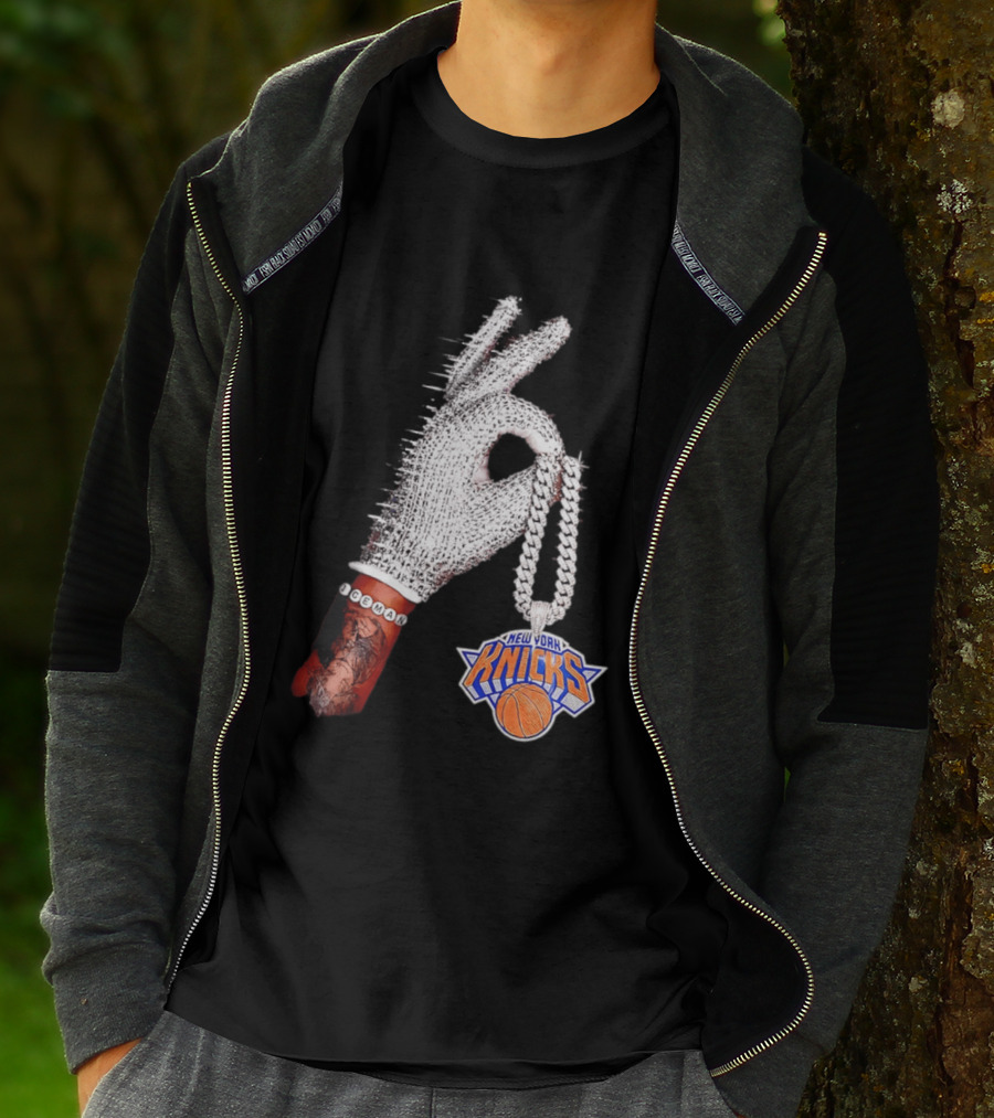 New York Knicks Iceman Glove Chain Basketball Fashion T-Shirt