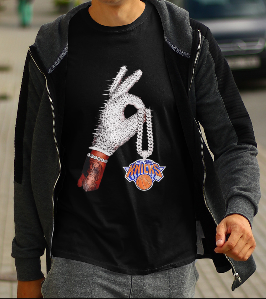 New York Knicks Iceman Glove Chain Basketball Fashion T-Shirt