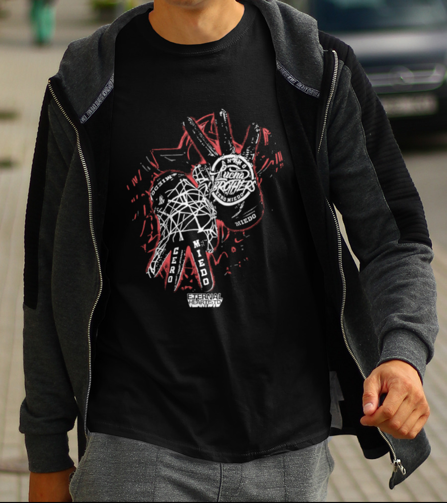 Animo Lucha Brothers Cero Miedo Wrestling Hand Gesture T-Shirt