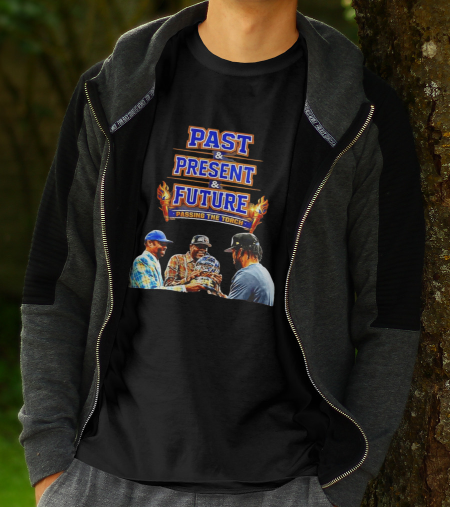 New York Knicks Past Present Future Passing The Torch Walt Frazier Patrick Ewing Jalen Brunson T-Shirt