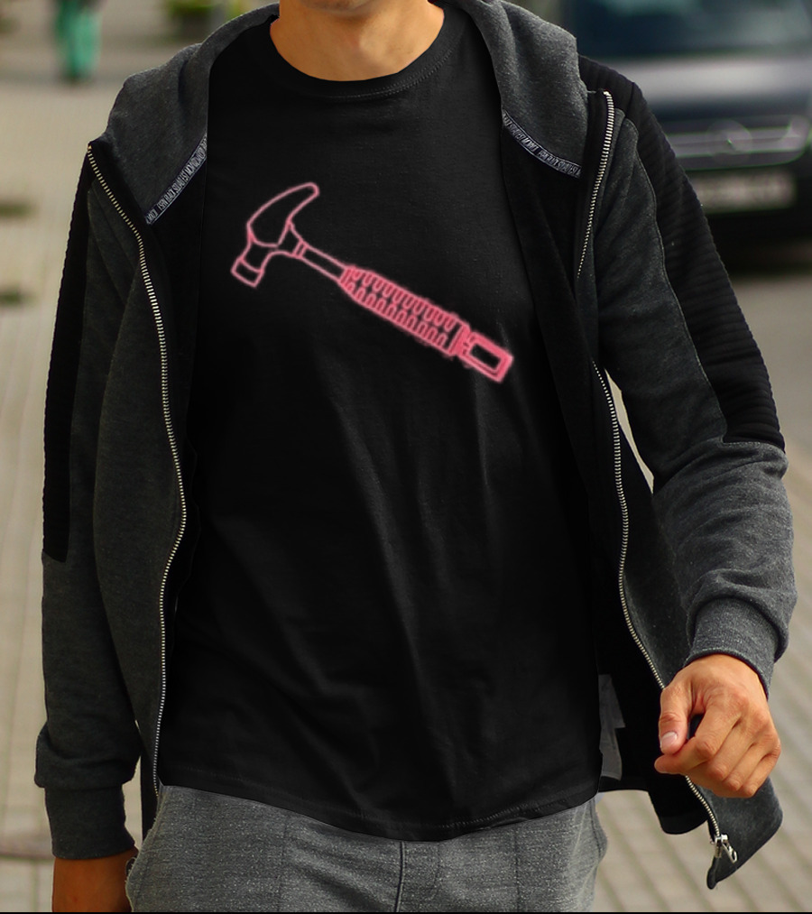 Dorohedoro Shin El Corazon Steady Hands Unique Pink Hammer T-Shirt