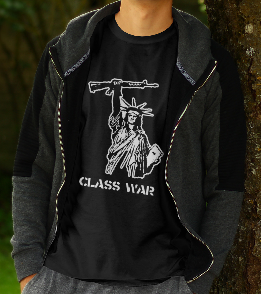 Statue Of Liberty AK 47 Class War New York USA T-Shirt