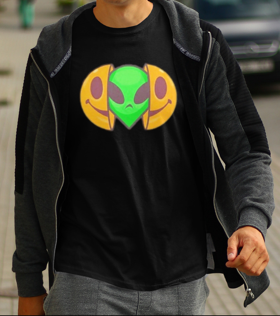 Grounded 2 Willow Alien In Halloween Jack O' Lantern Mask T-Shirt