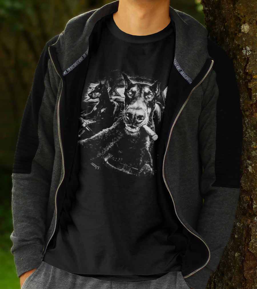 Doberman Dogs In Car Smoking Cigars Relaxing Retro Vibes T-Shirt