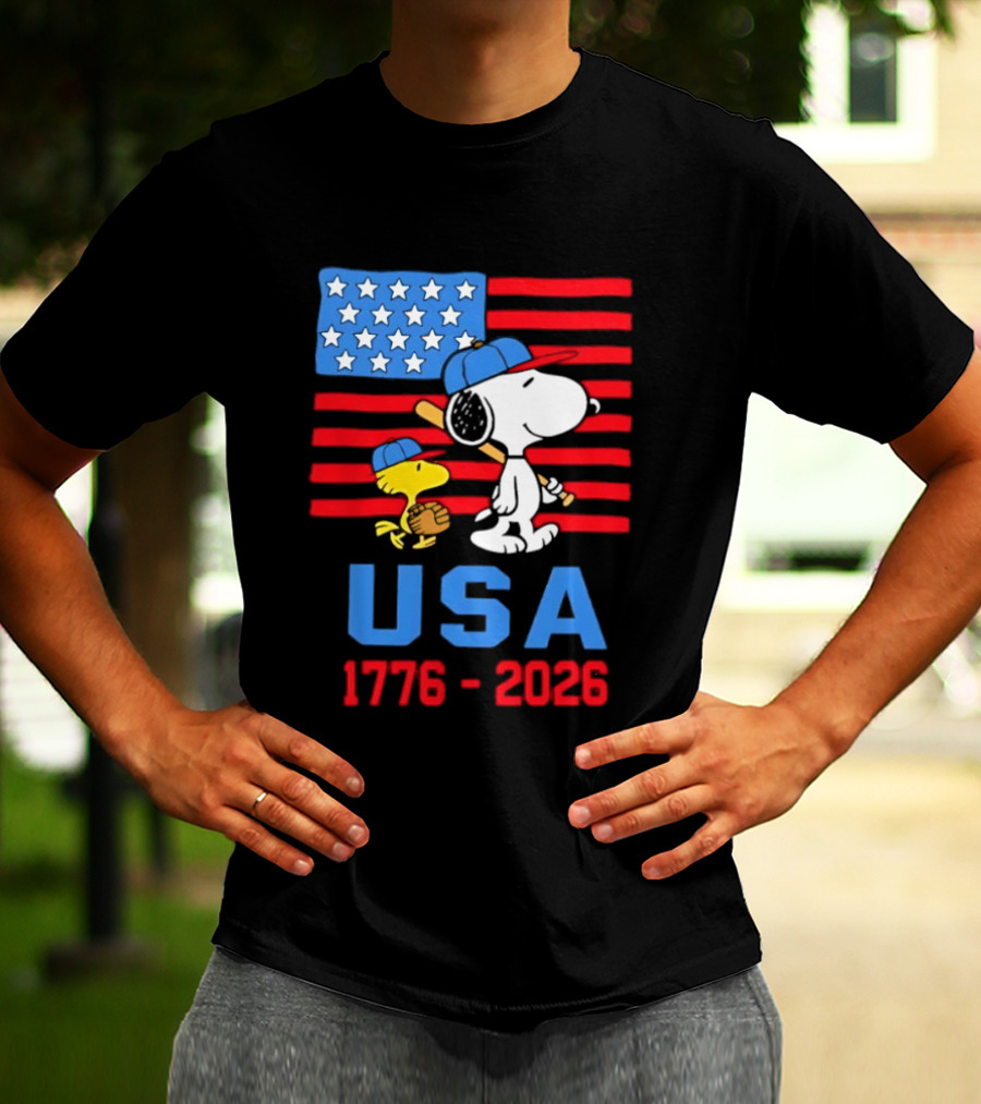 Snoopy Woodstock Peanuts USA Baseball American Flag 1776 2026 T-Shirt