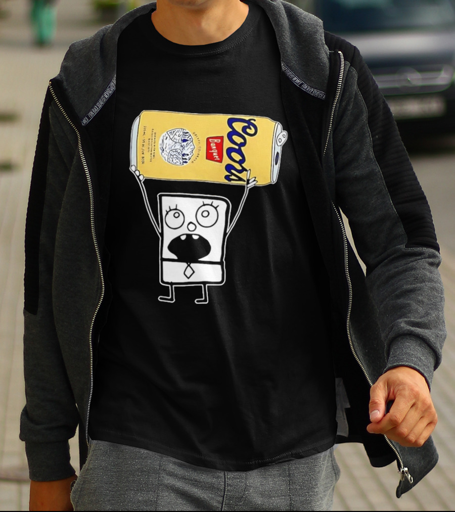 Coors Banquet Blocky Comic 355mL 5 Alc Vol Golden Colorado ESTD 1873 Refreshing T-Shirt