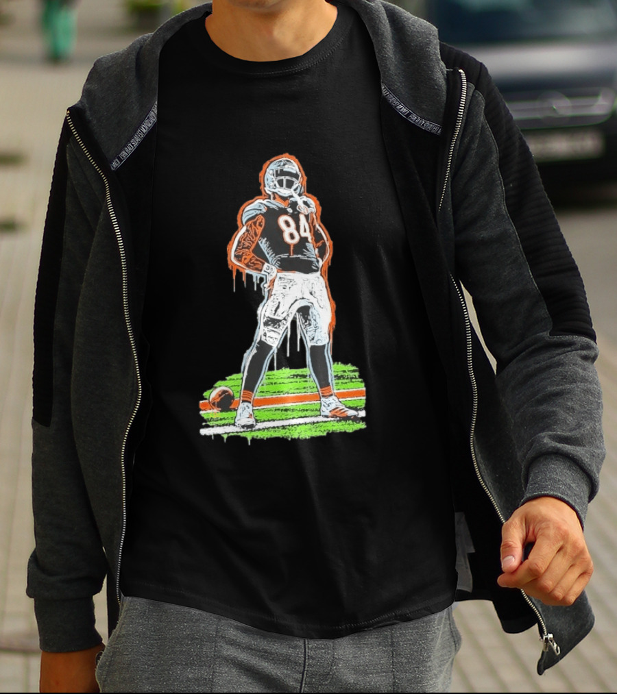 Chicago Bears Number 84 NFL Player Artwork Football Team Fan T-Shirt