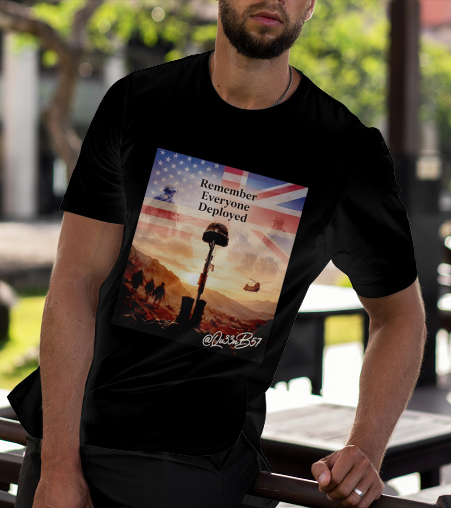 United States United Kingdom Remember Everyone Deployed Chinook Helicopter T-Shirt