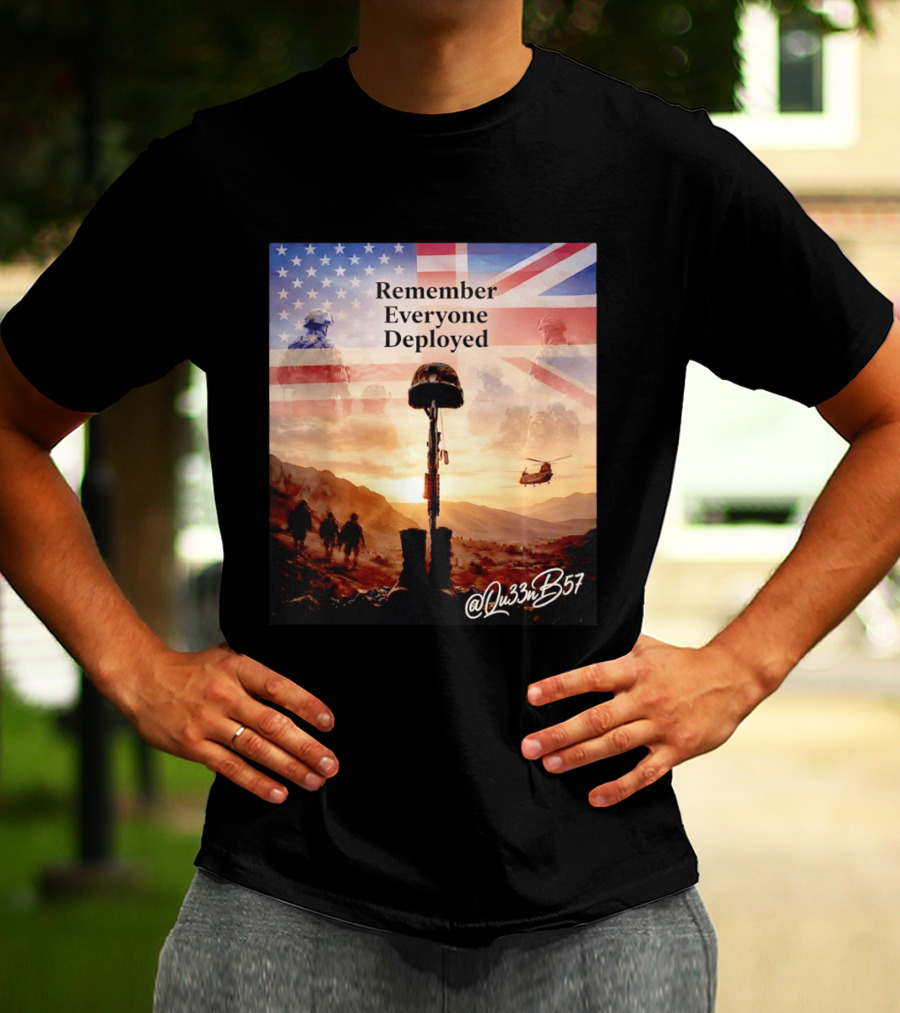 United States United Kingdom Remember Everyone Deployed Chinook Helicopter T-Shirt