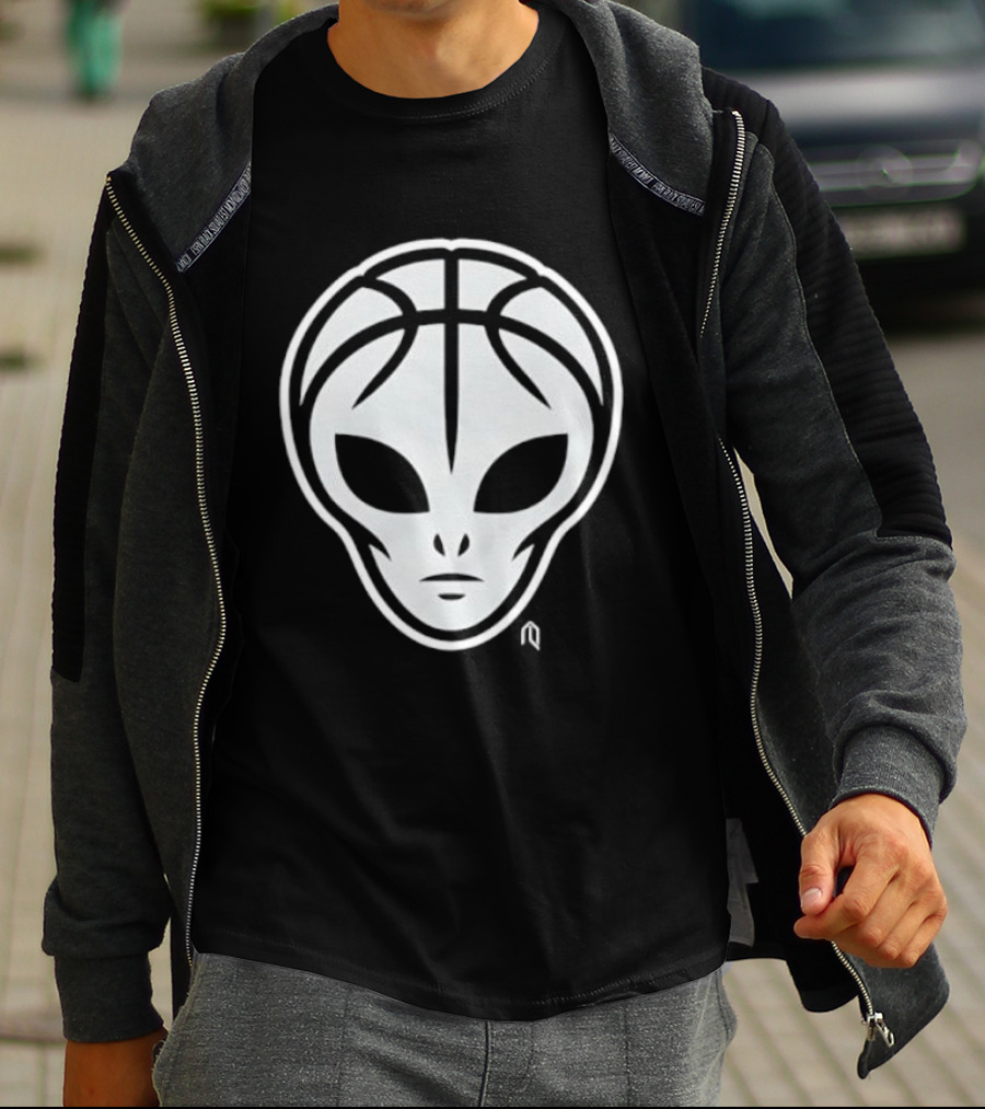 San Antonio Spurs Wemby Basketball Alien Face T-Shirt