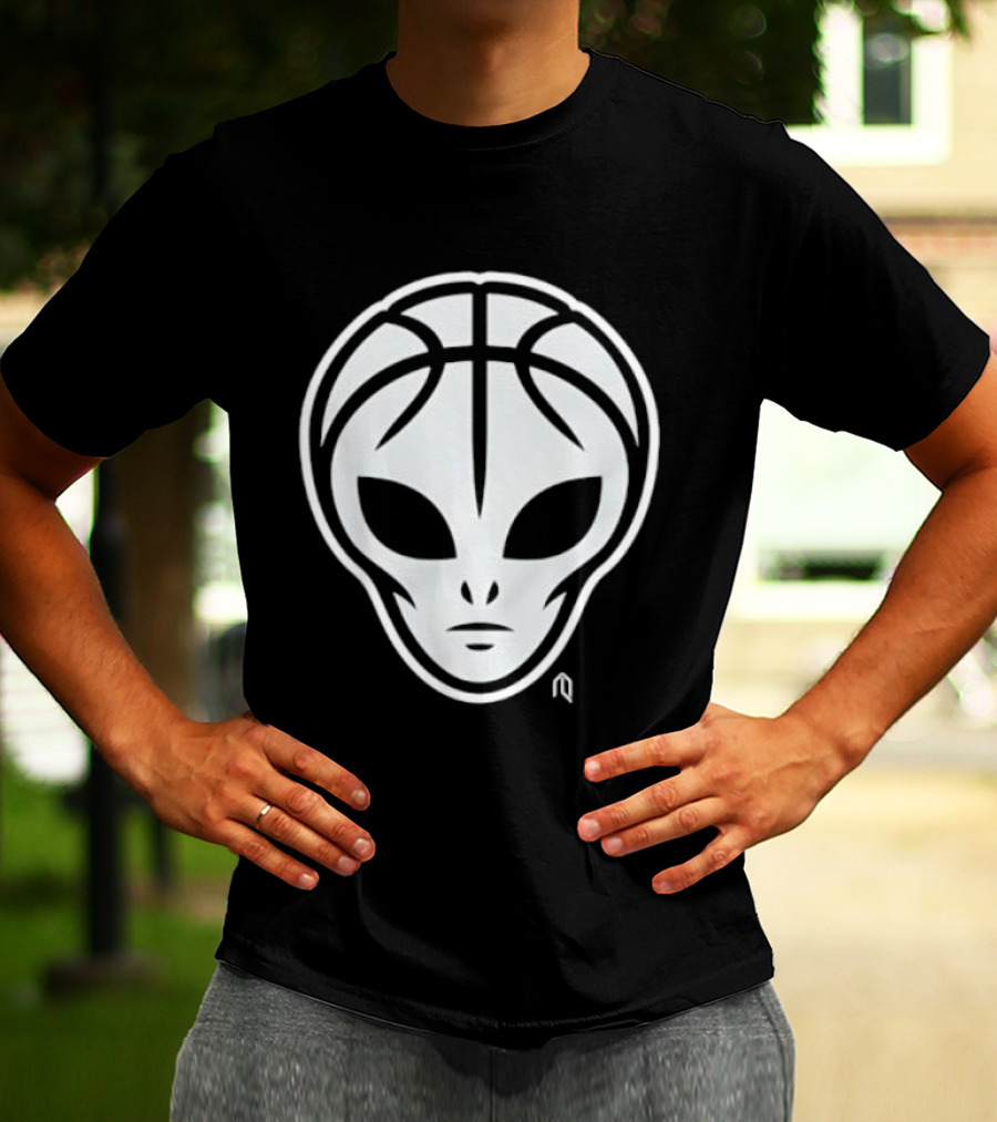 San Antonio Spurs Wemby Basketball Alien Face T-Shirt