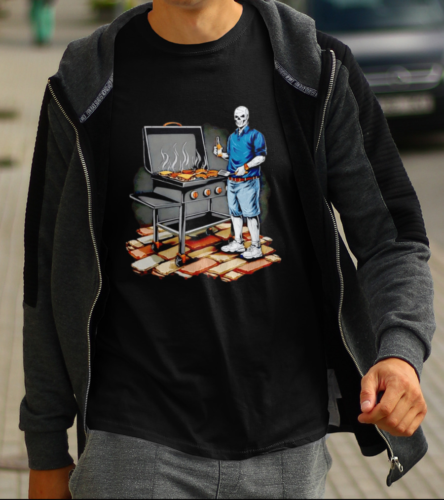 Skeleton Grilling BBQ With Beer And Burgers T-Shirt