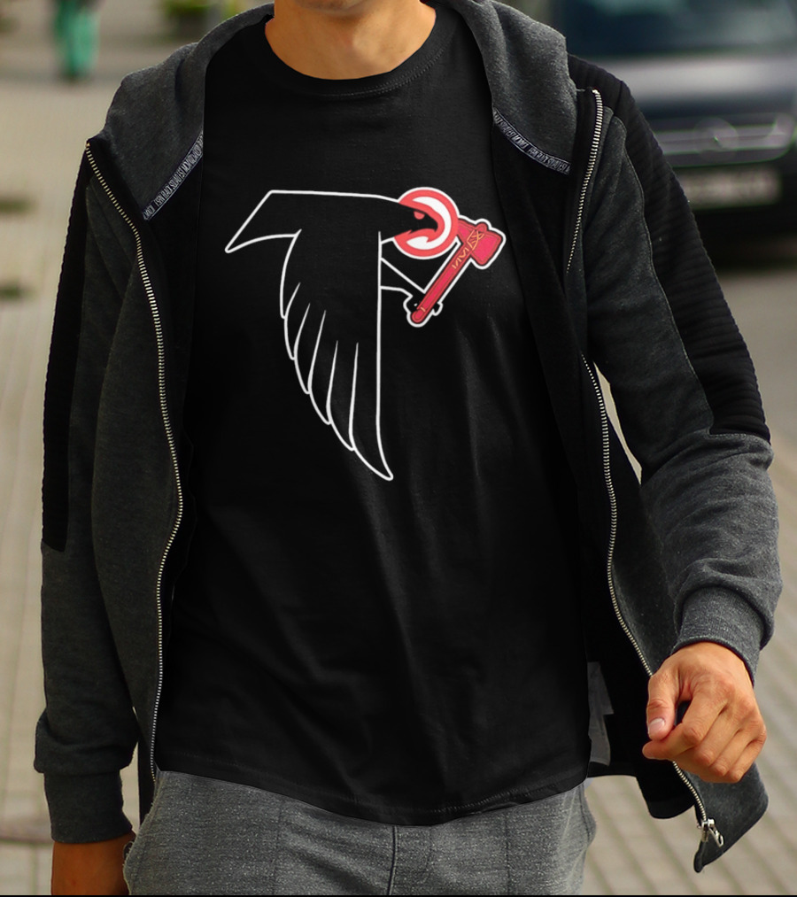 Atlanta Falcons Bird Holding Tomahawk Axe T-Shirt