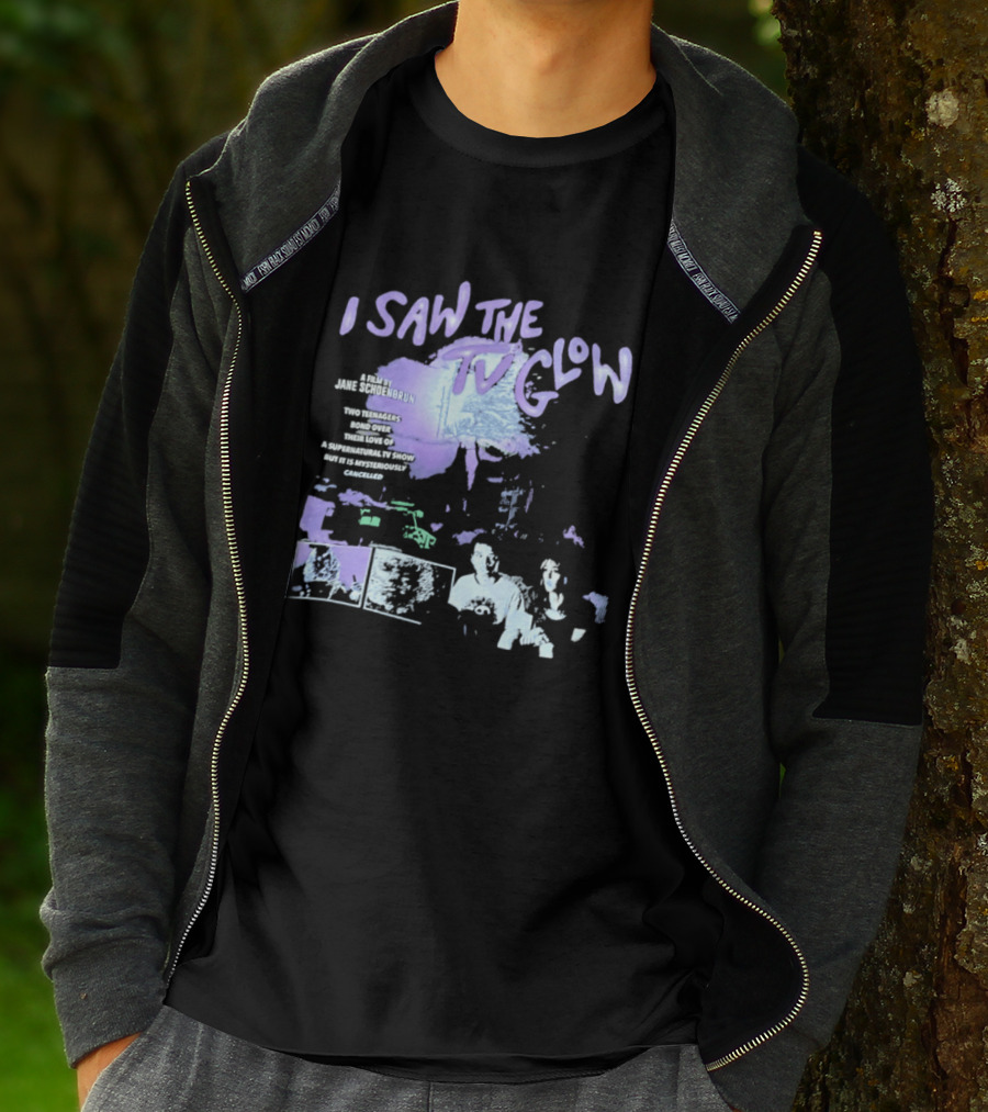 I Saw The TV Glow Two Teenagers Bond Over A Show Directed By Jane Schoenbrun T-Shirt