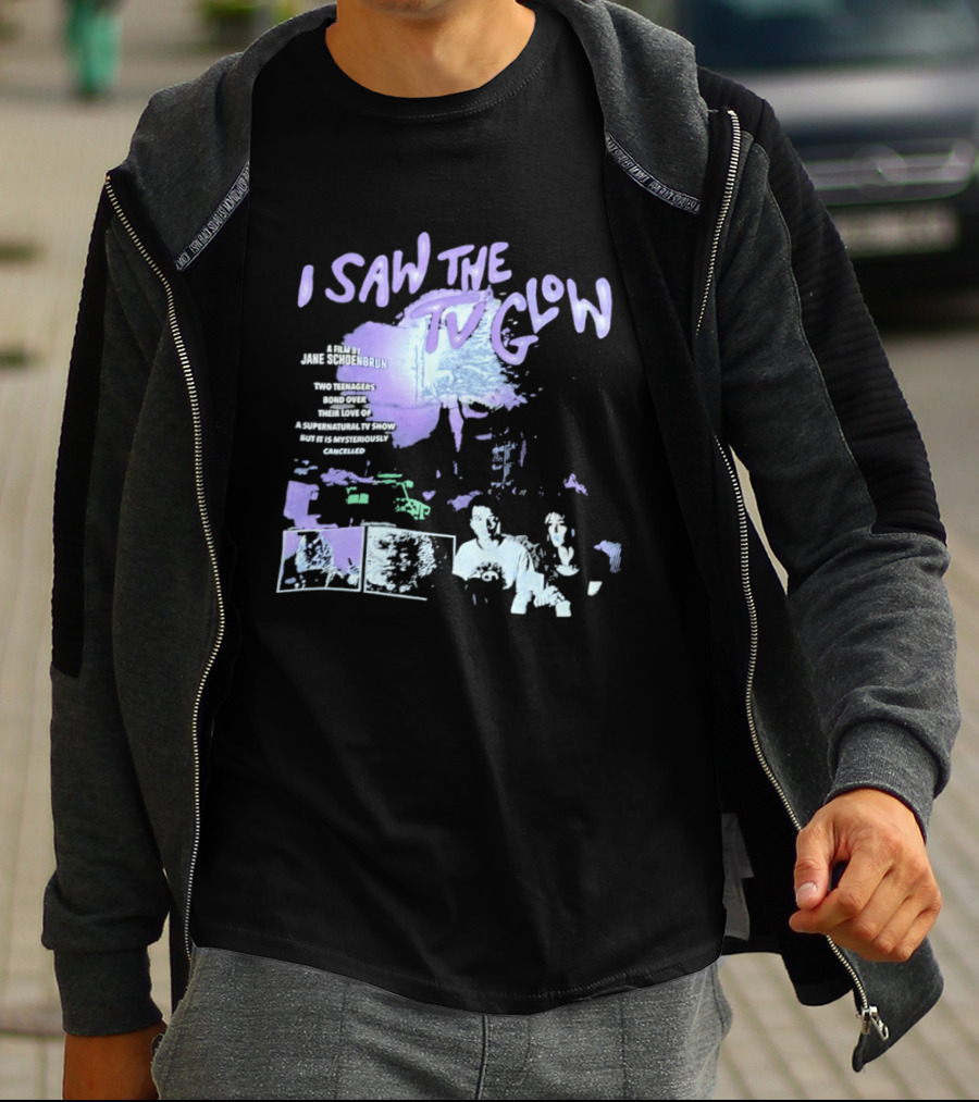 I Saw The TV Glow Two Teenagers Bond Over A Show Directed By Jane Schoenbrun T-Shirt