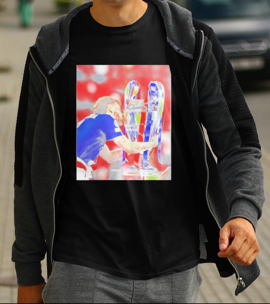 Khvicha Kvaratskhelia PSG UEFA Champions League Trophy Celebration T-Shirt