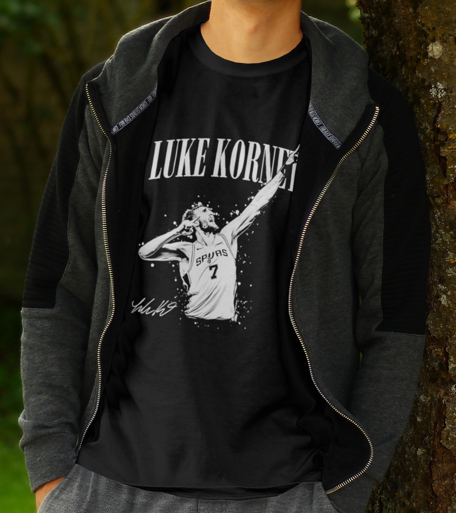 Luke Kornet San Antonio Basketball Number 7 Signature T-Shirt
