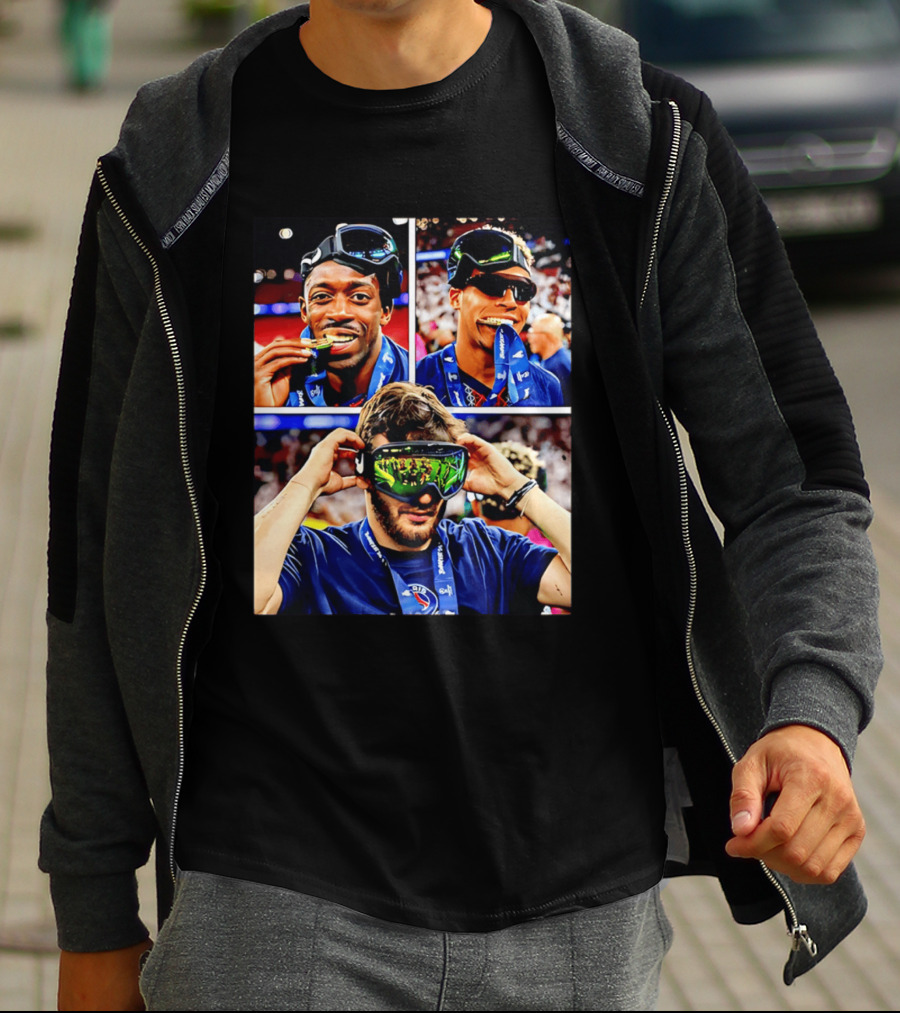 Paris Saint Germain Champions Celebration With Medals And Goggles T-Shirt
