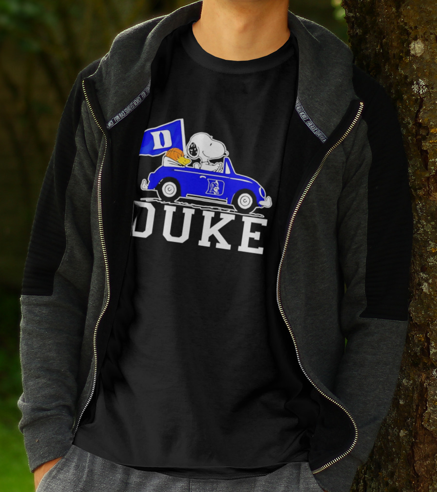 Snoopy And Woodstock Driving Duke Blue Car With Duke Blue Devils Flag T-Shirt