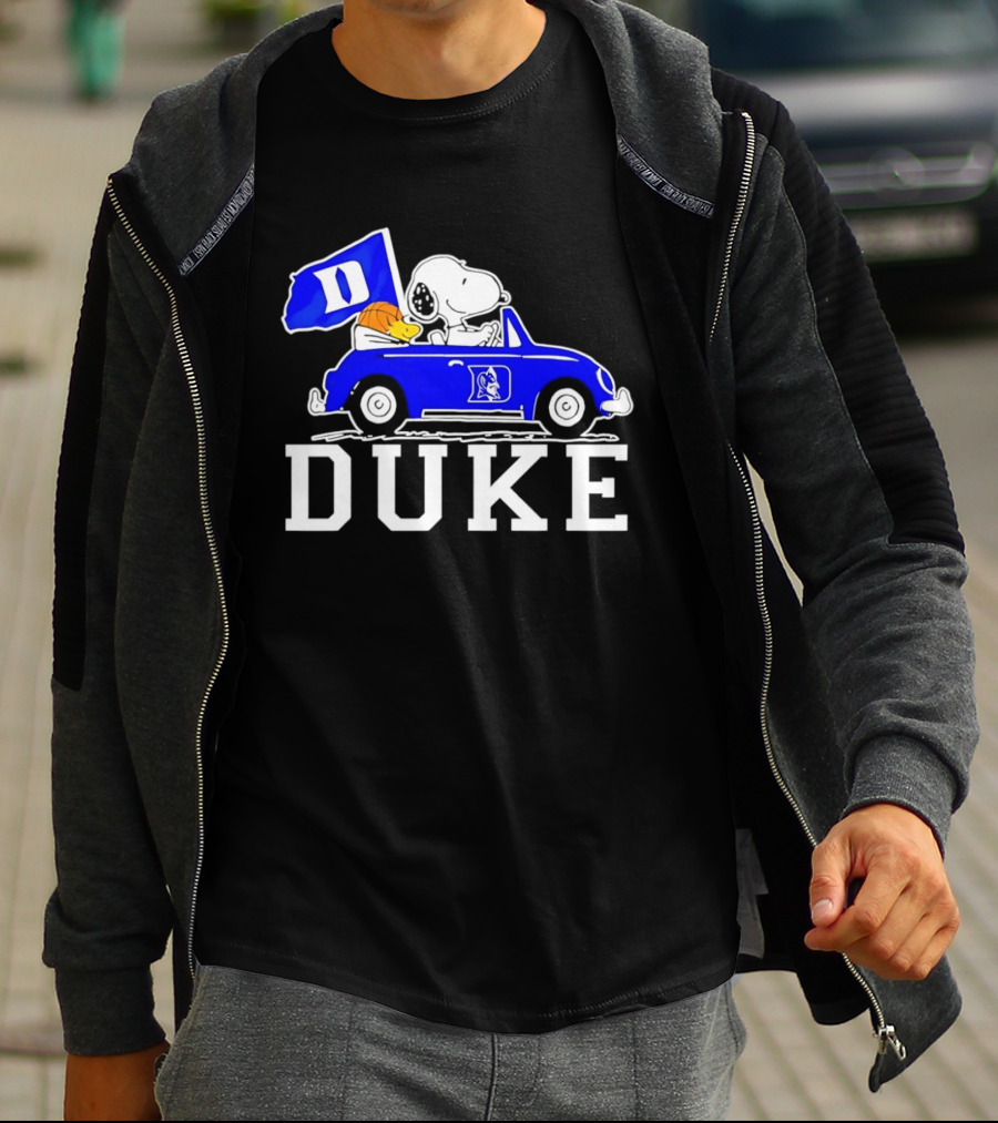 Snoopy And Woodstock Driving Duke Blue Car With Duke Blue Devils Flag T-Shirt