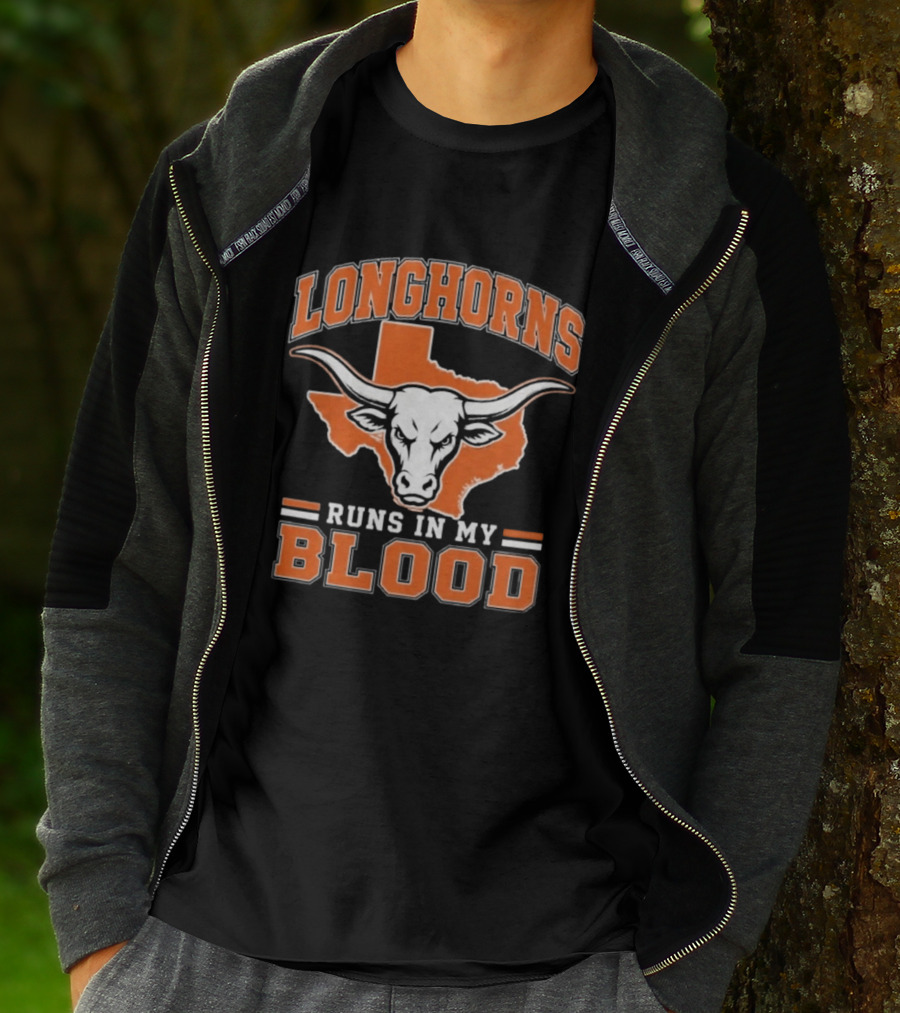 Texas Longhorns Runs In My Blood Longhorn Bull NCAA University Of Texas T-Shirt