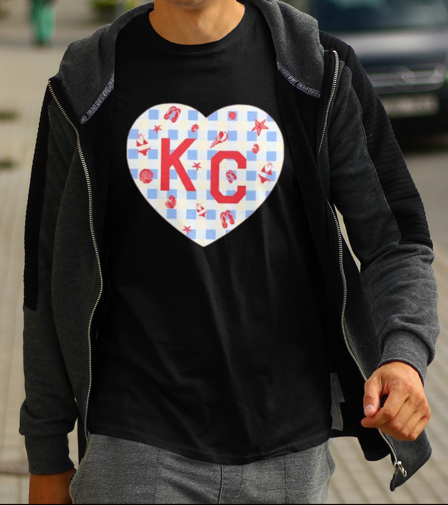 KC Heart Summertime Oatmeal Checkered Seashells And Starfish T-Shirt