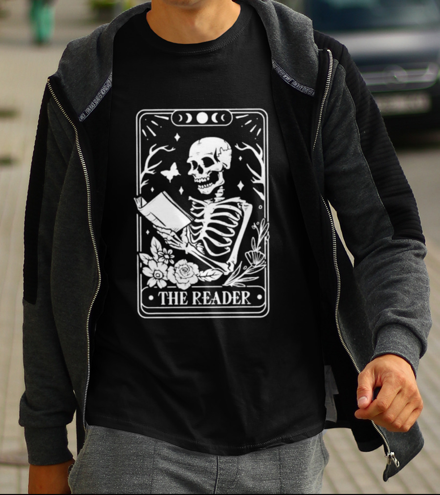 The Reader Skeleton Book Moon Phases Floral Tarot Card T-Shirt