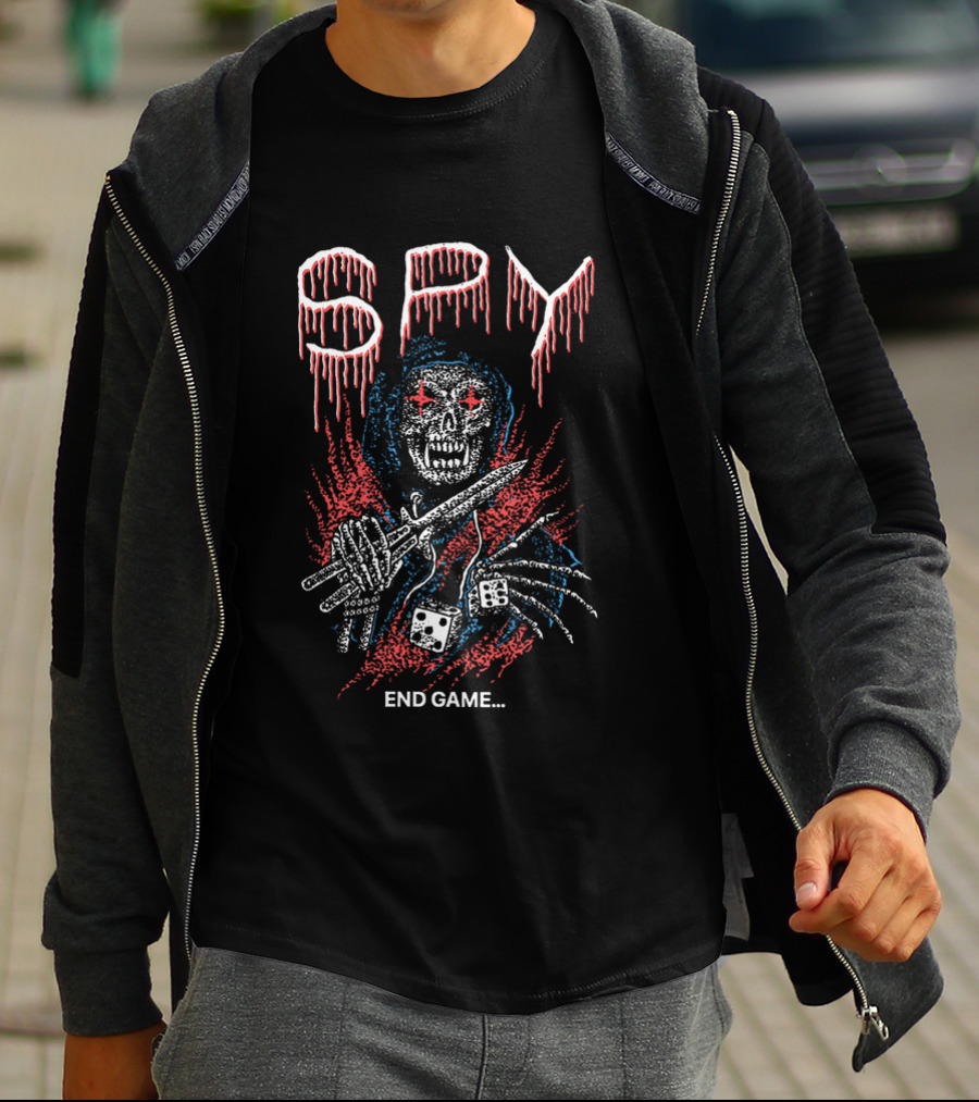 END GAME Red Star Eyed Skull With Knife And Dice T-Shirt