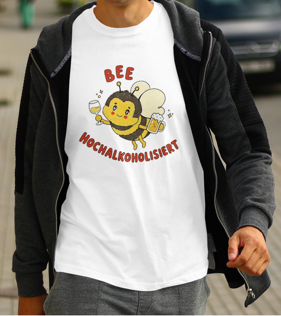 Bee Hochalkoholisiert Funny Drunk Bee Holding Beer Wine T-Shirt