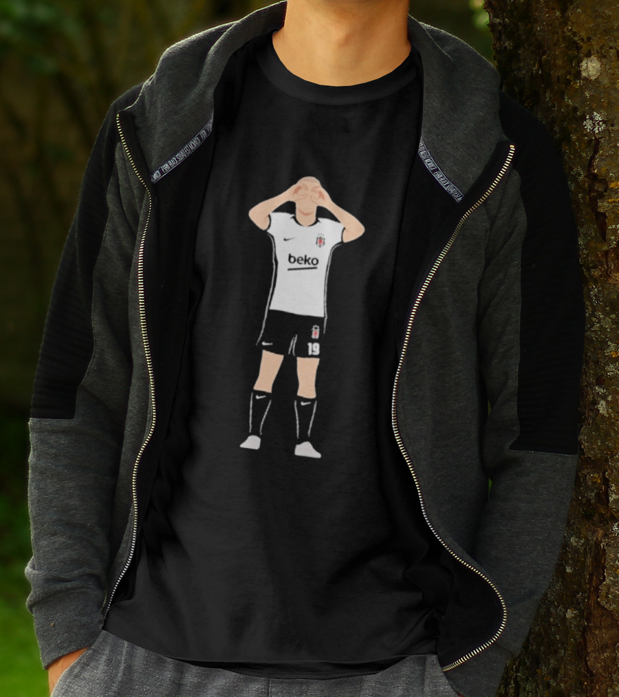 Besiktas Beko Leandro Trossard 19 Football Celebration T-Shirt