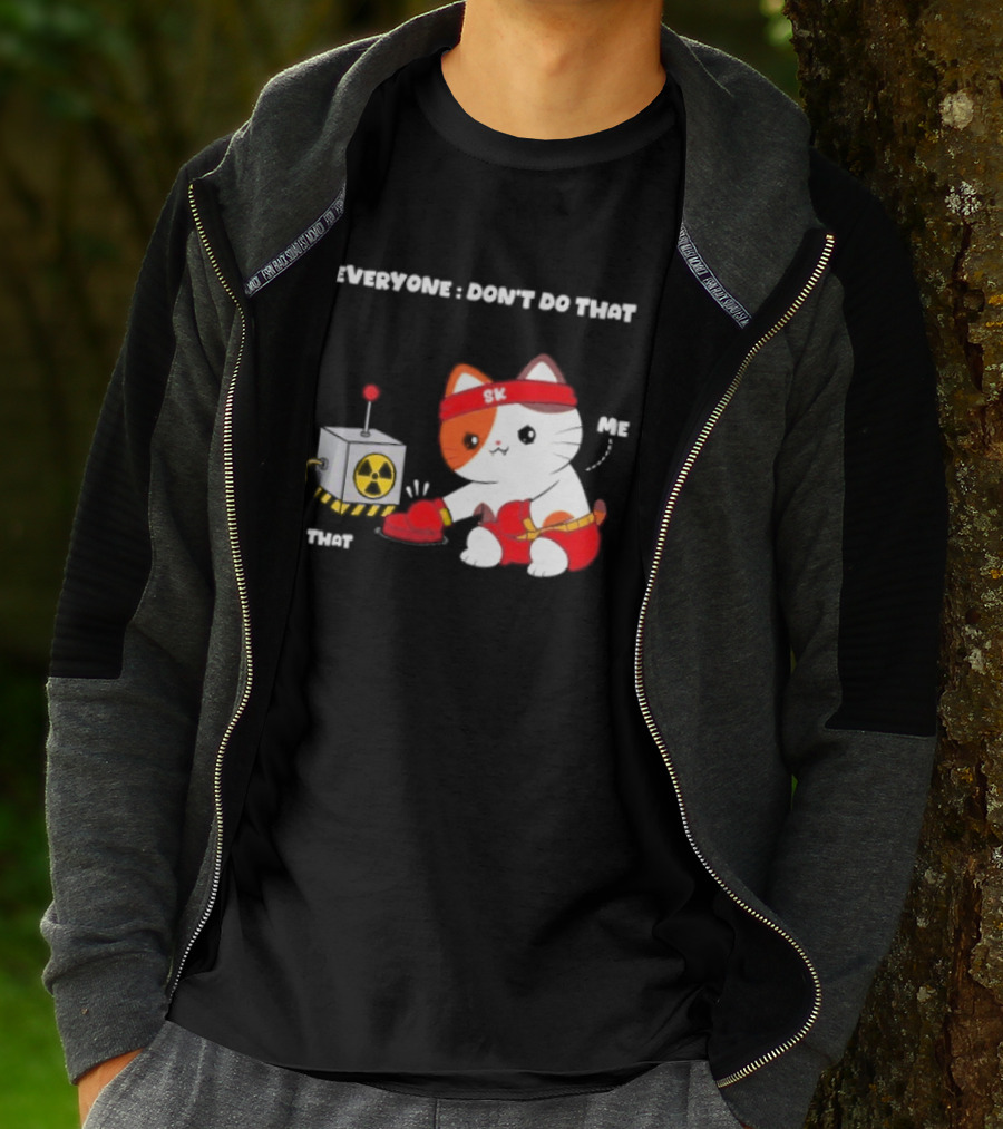 Cute Cat SK Headband Boxing Gloves Pressing Nuclear Button Don't Do That T-Shirt
