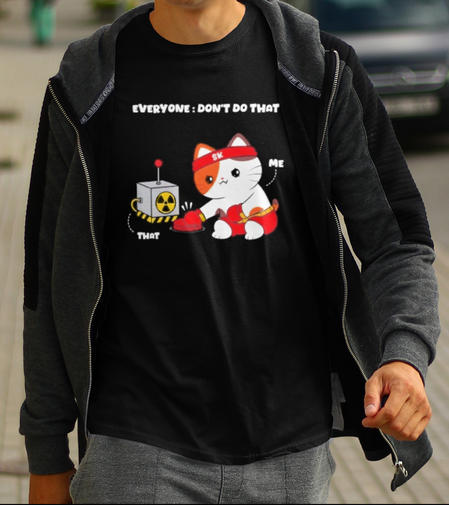 Cute Cat SK Headband Boxing Gloves Pressing Nuclear Button Don't Do That T-Shirt