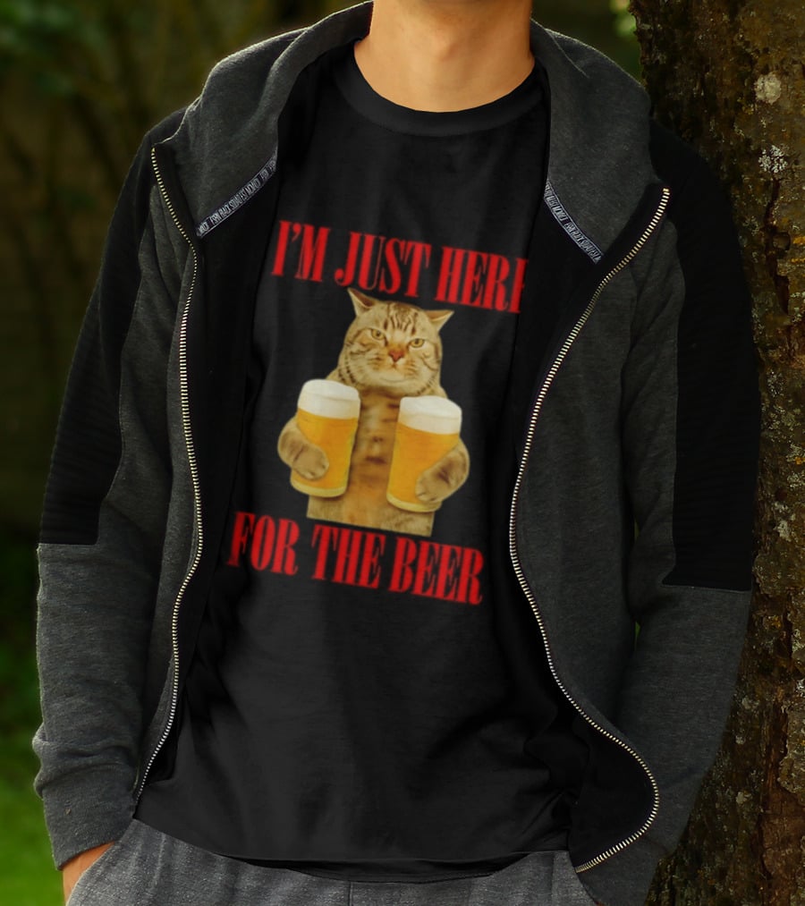 I'm Just Here For The Beer Cat Meme Funny Feline Drinking Humor T-Shirt