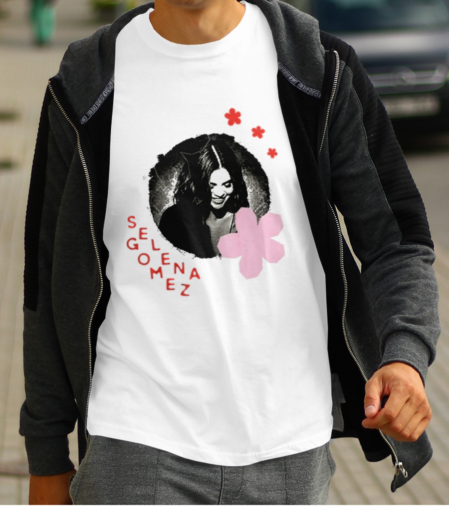 Selena Gomez Smile With Pink Paper Flower And Red T-Shirt