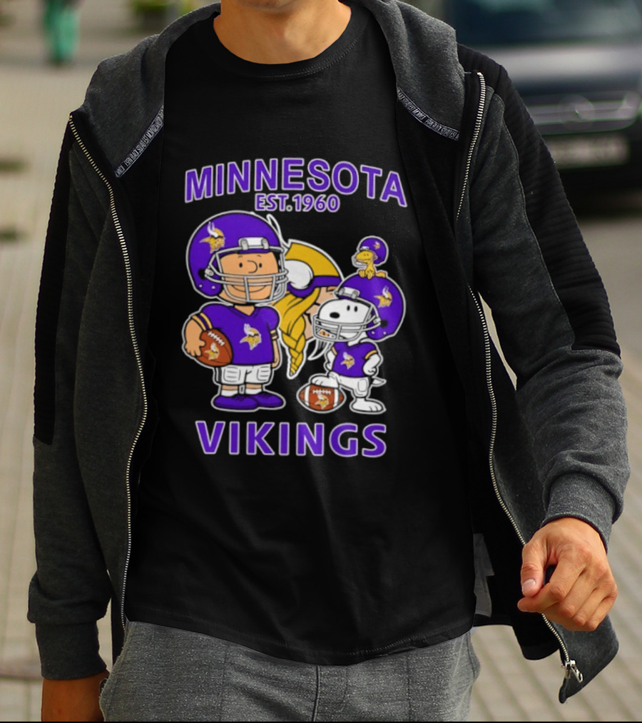 Minnesota Vikings Snoopy Charlie Brown Woodstock Est 1960 Football Team Fan Gear T-Shirt