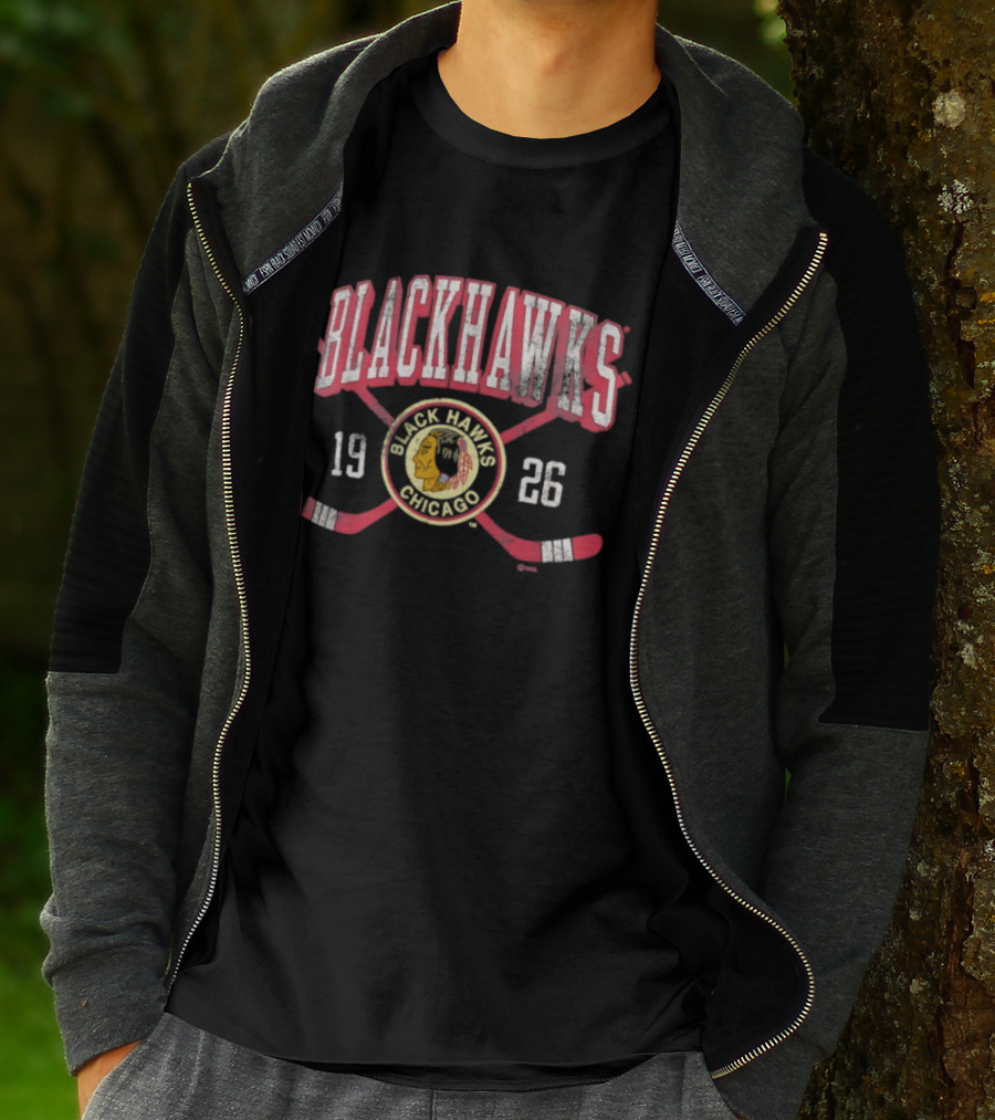 Chicago Blackhawks 1926 Vintage Hockey Team Logo Classic Fans T-Shirt