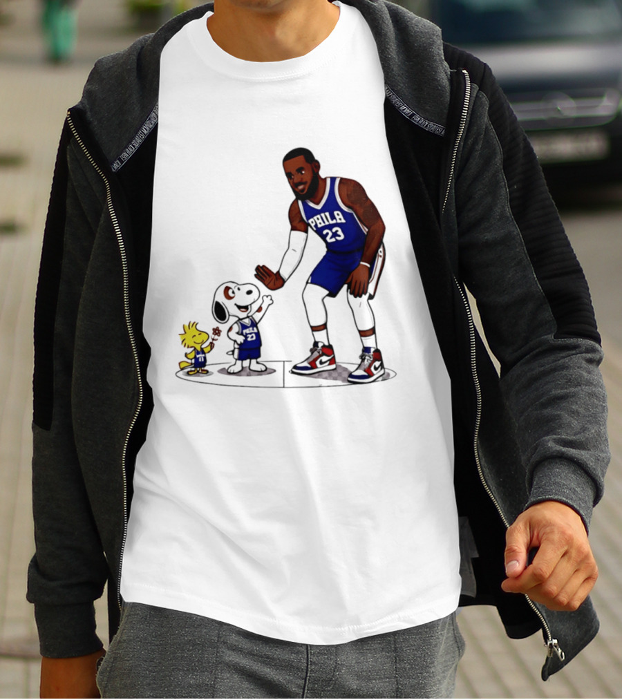 Snoopy Woodstock High Five LeBron James 23 Philadelphia 76ers Collaboration T-Shirt